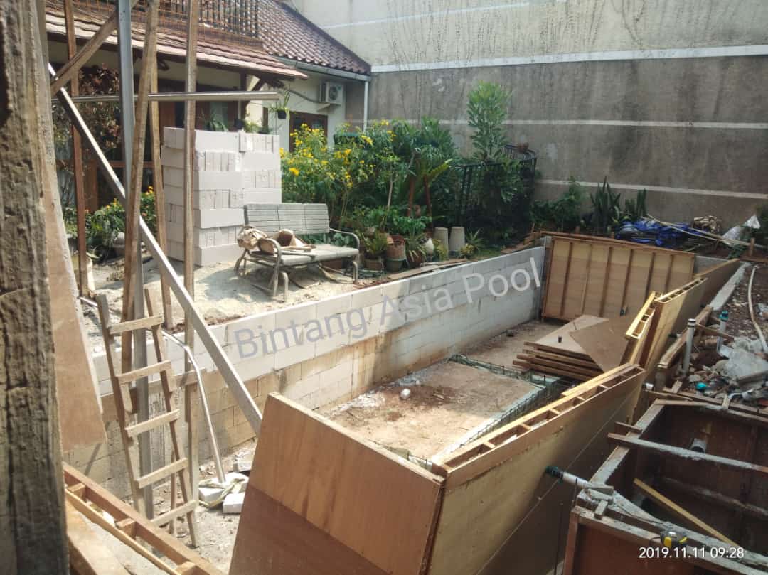Kontraktor Kolam Renang